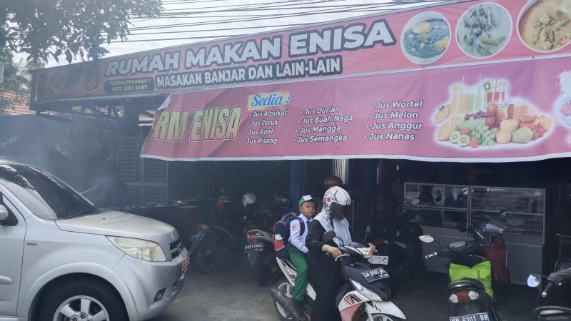 Rumah Makan Enisa, Menyediakan Masakan Khas Banjar